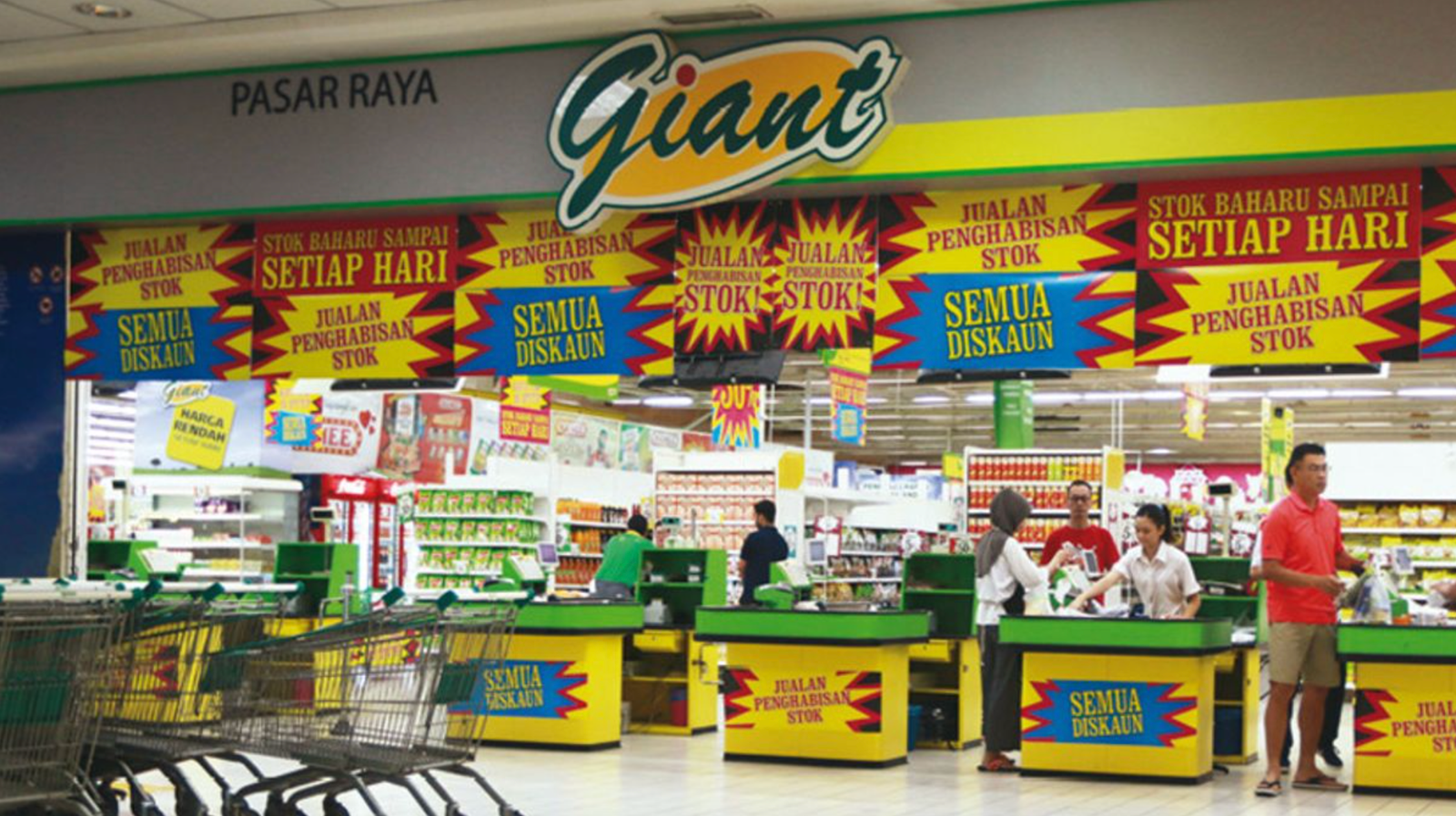 strategi branding pasaraya giant